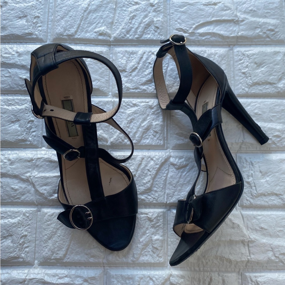 PRADA Milano Italy Leather Ankle Strap sandals 39